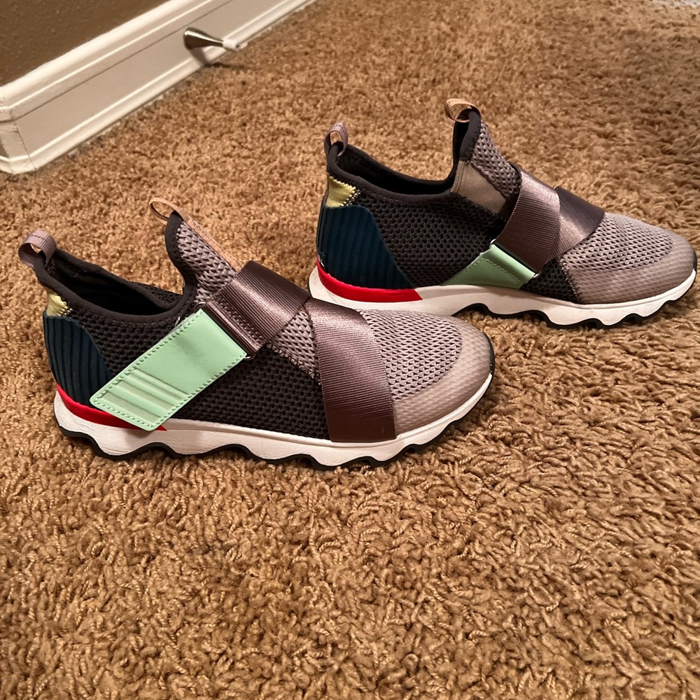 Stylish women Sorel multi colored Velcro shoe